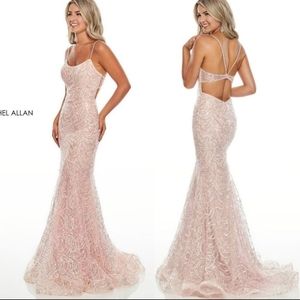 Size 8(L) RACHEL ALLAN #7112 prom dress
